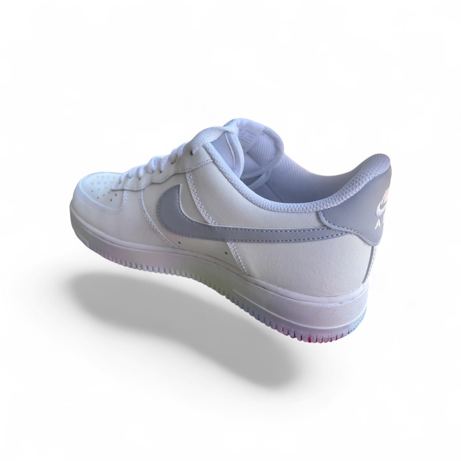 Nike Scarpa sneakers Air Force 1 Low '07 FJ4146-117 White Ghost