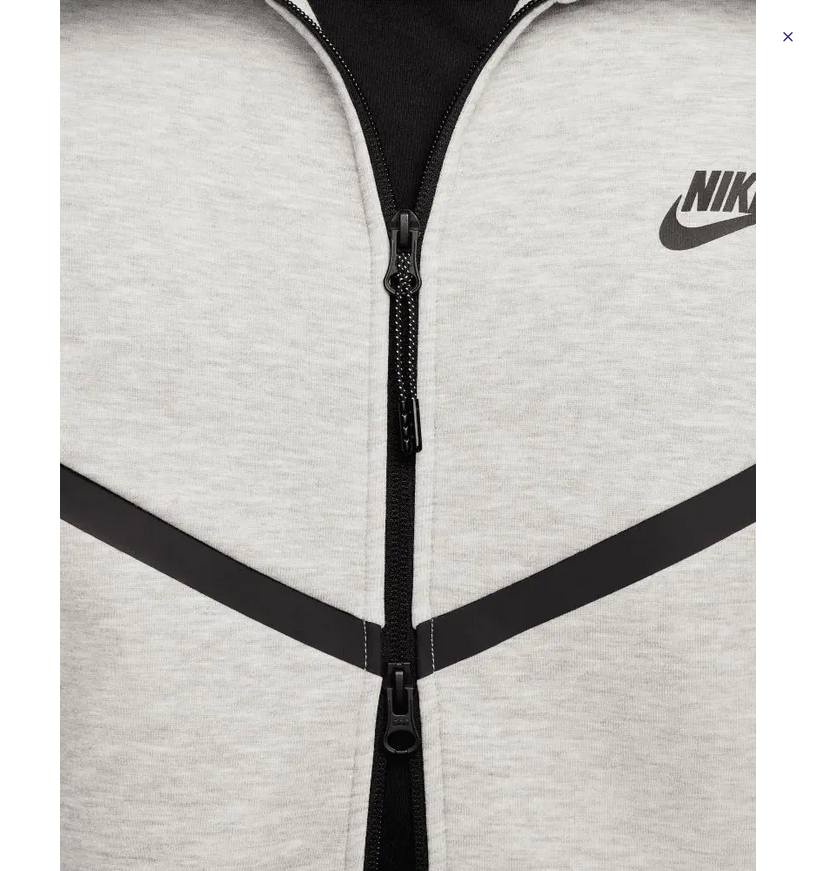 Felpa Nike Tech Fleece Windrunner da uomo con cappuccio, modello HV0949-063 grigio, design iconico con linee chevron, zip integrale e tasche laterali