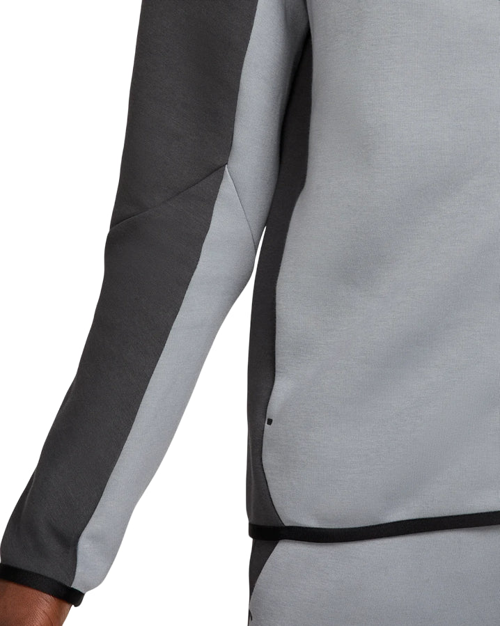 Nike Tech Giacca Uomo Windrunner HV0949-061 grigio - manica 