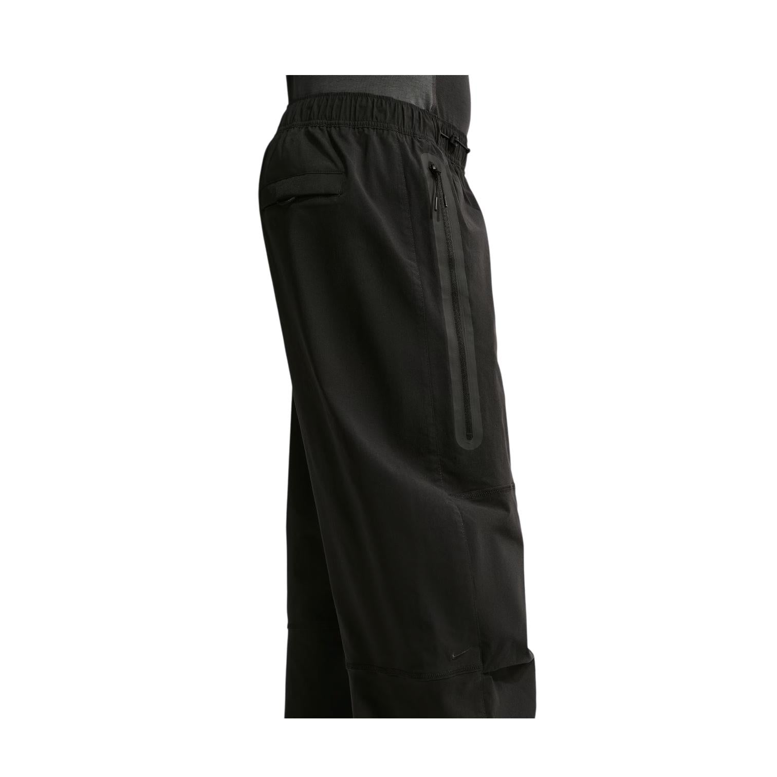 Nike Tech Pantaloni in tessuto Dri-FIT – Uomo IU6966-010 nero