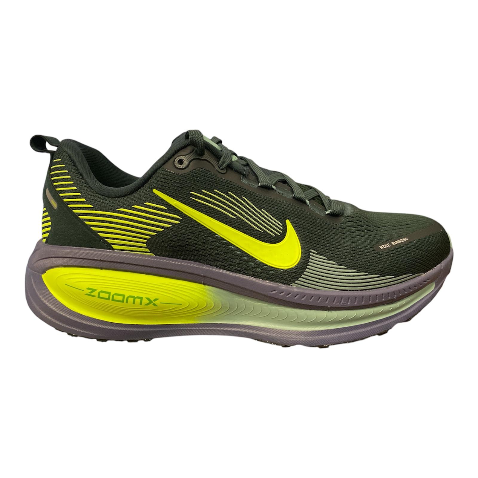 Nike Vomero 18 HM6803-301 Verde – Comfort Estremo, Ammortizzazione Top, Running Innovativo
