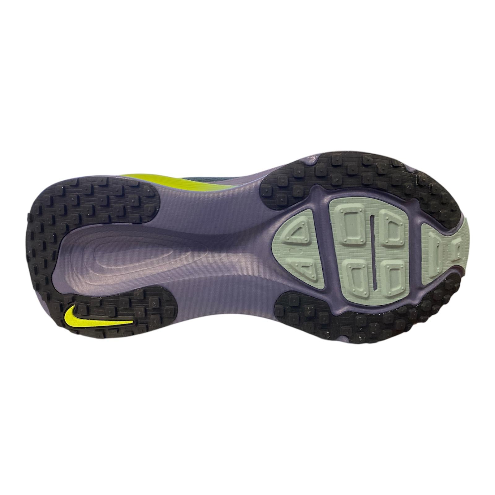 Nike Vomero 18 HM6803-301 Verde – Comfort Estremo, Ammortizzazione Top, Running Innovativo suola