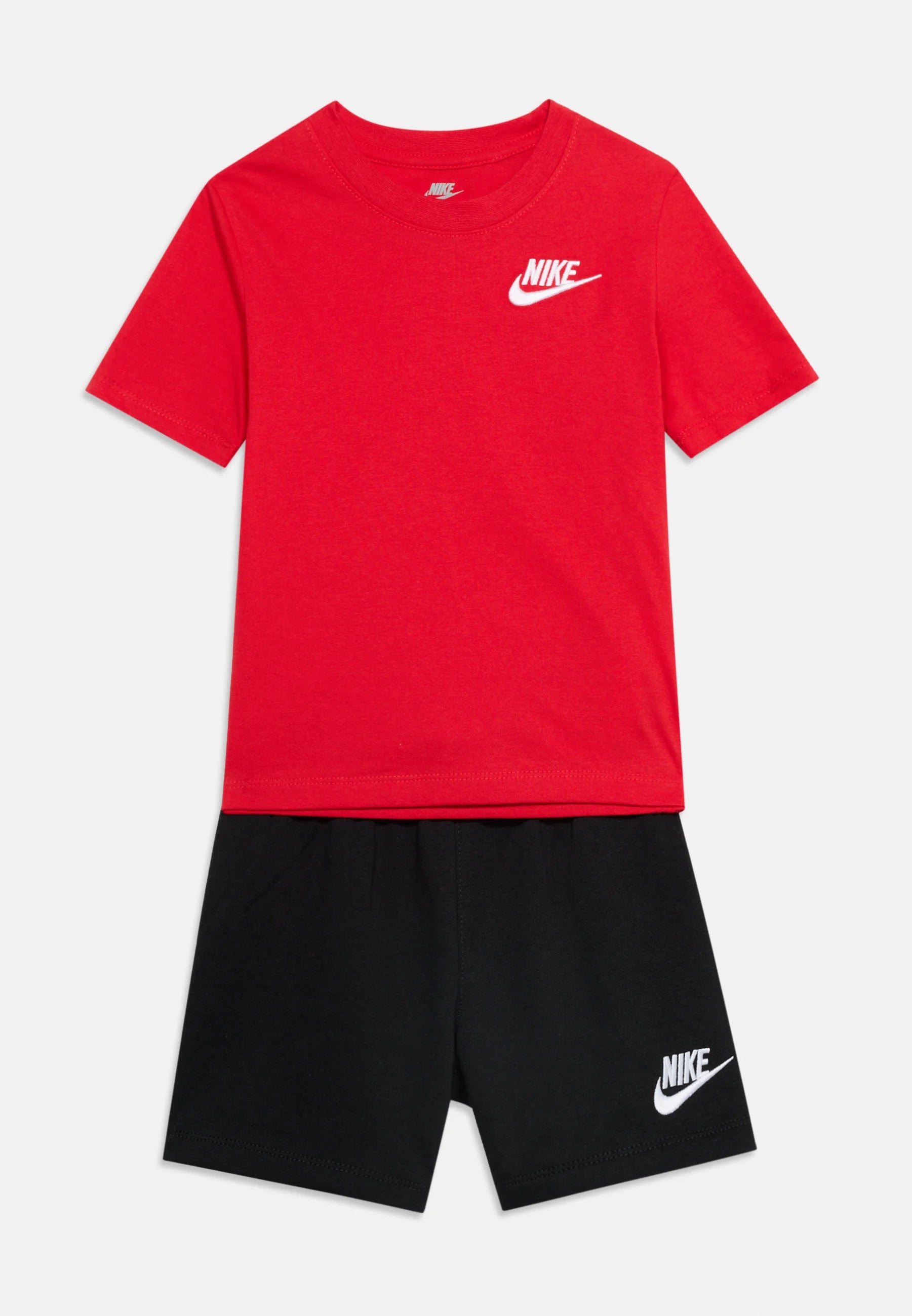 Nike completino Club Set da ragazzo 86M143-R0P rosso-nero