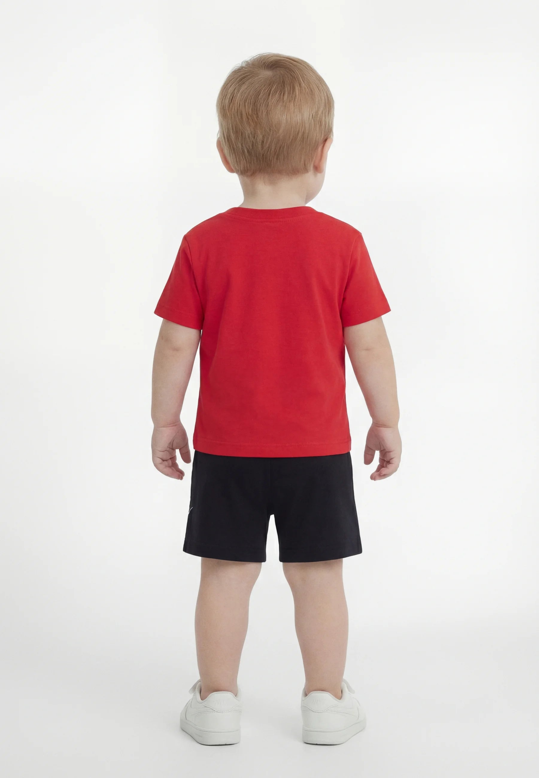 Nike completino Club Set da ragazzo 86M143-R0P rosso-nero
