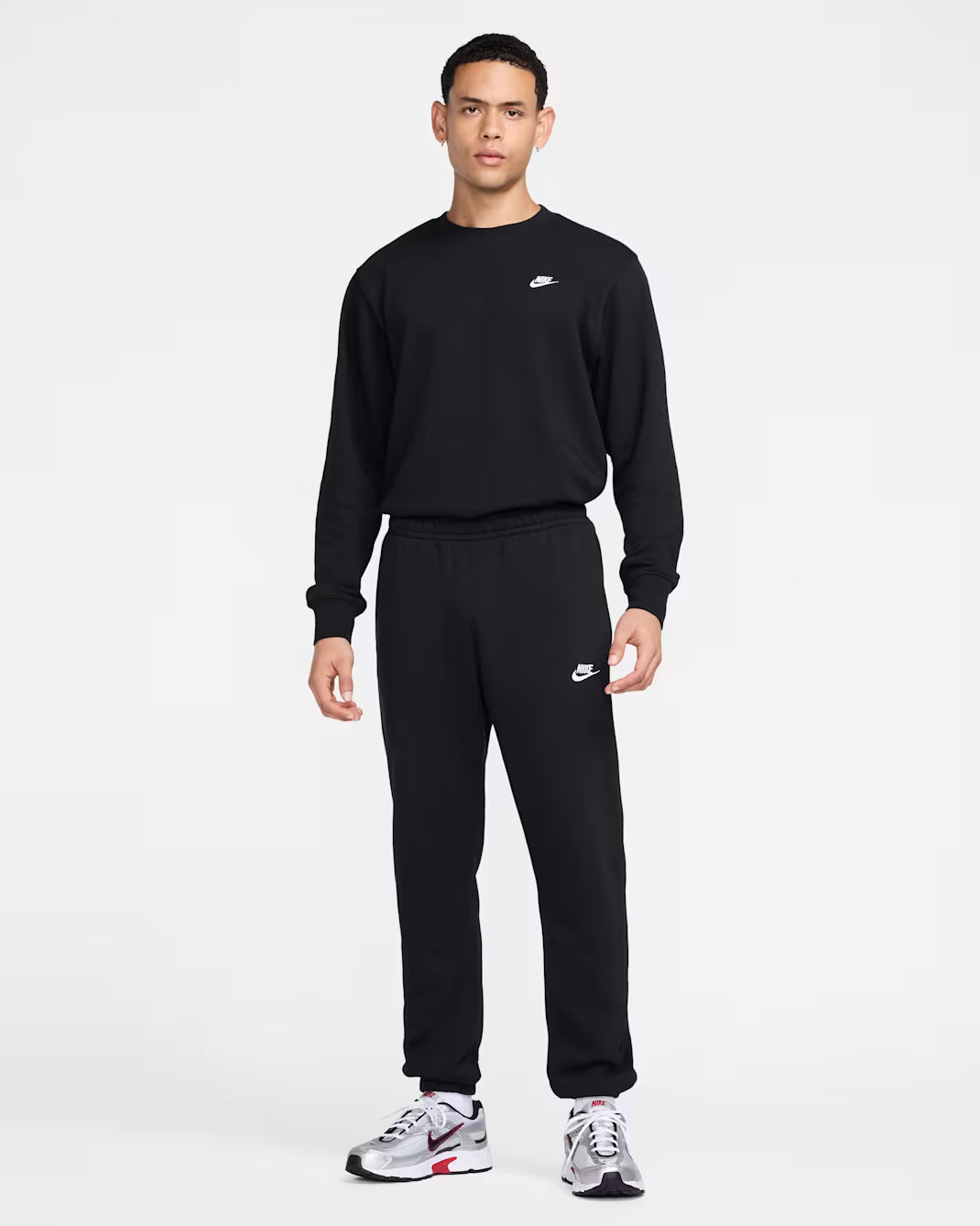 Nike felpa Club girocollo in French Terry – Uomo FN3888-010 nero