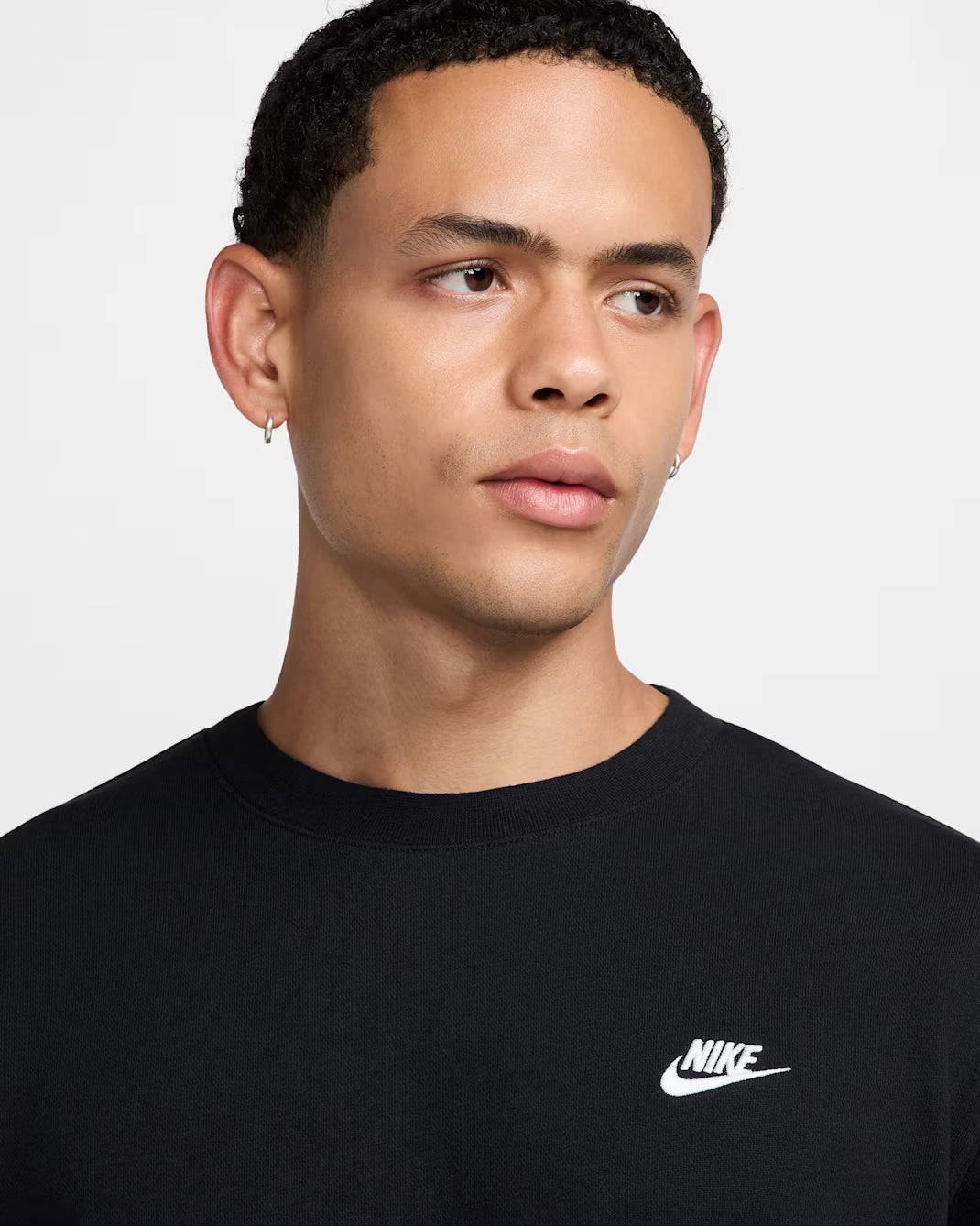 Nike felpa Club girocollo in French Terry – Uomo FN3888-010 nero