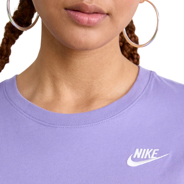 Nike maglietta manica corta da donna Sportswear Club Essentials DX7902-527 viola
