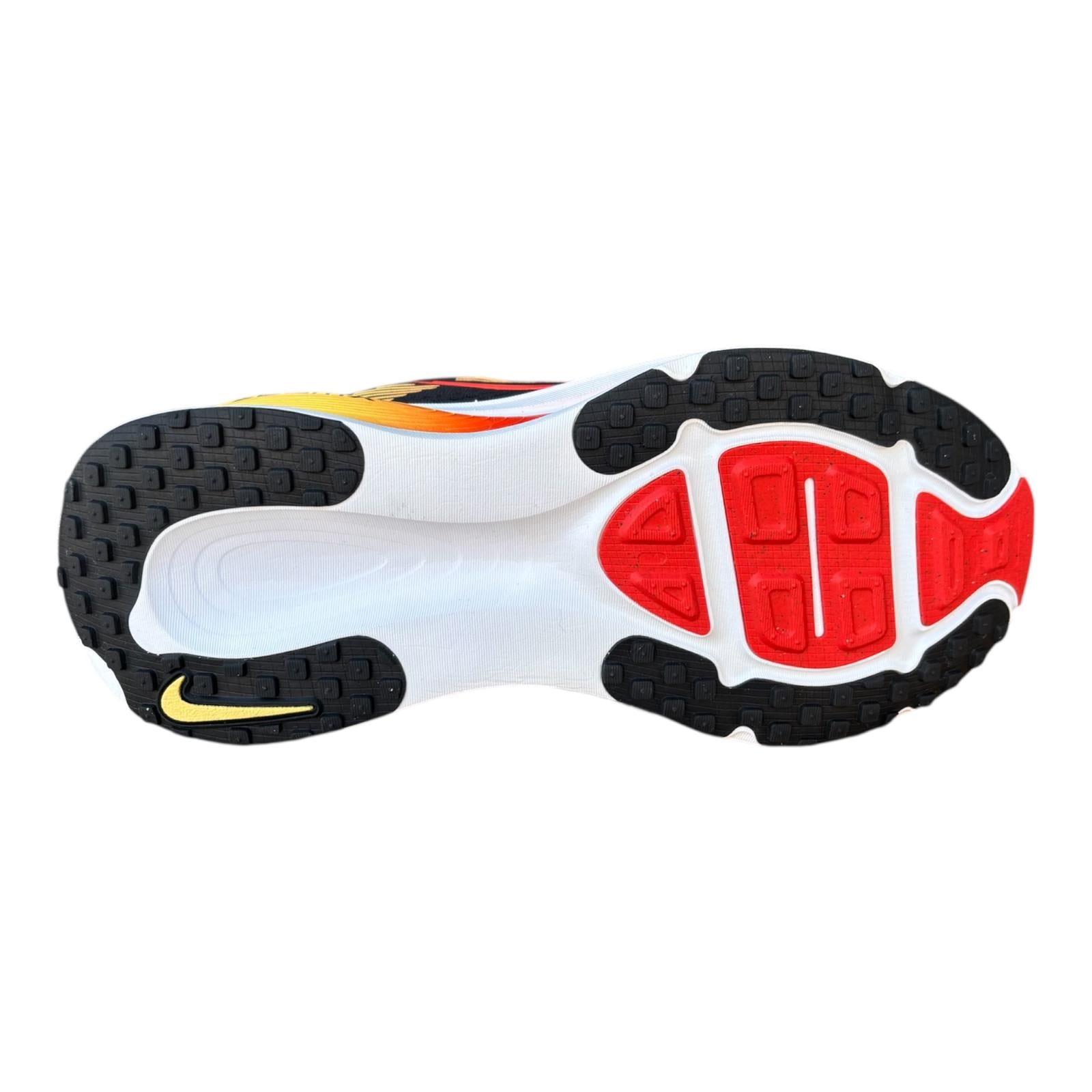 Nike scarpa da corsa da uomo Vomero 18 HM6803-016 nero vista suola