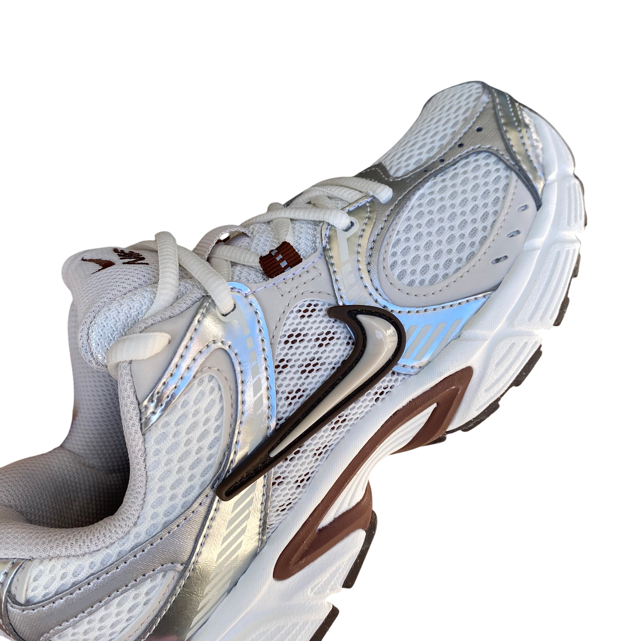 Nike scarpa sneakers da donna V5 RNR HQ7901-102 beige-marrone
