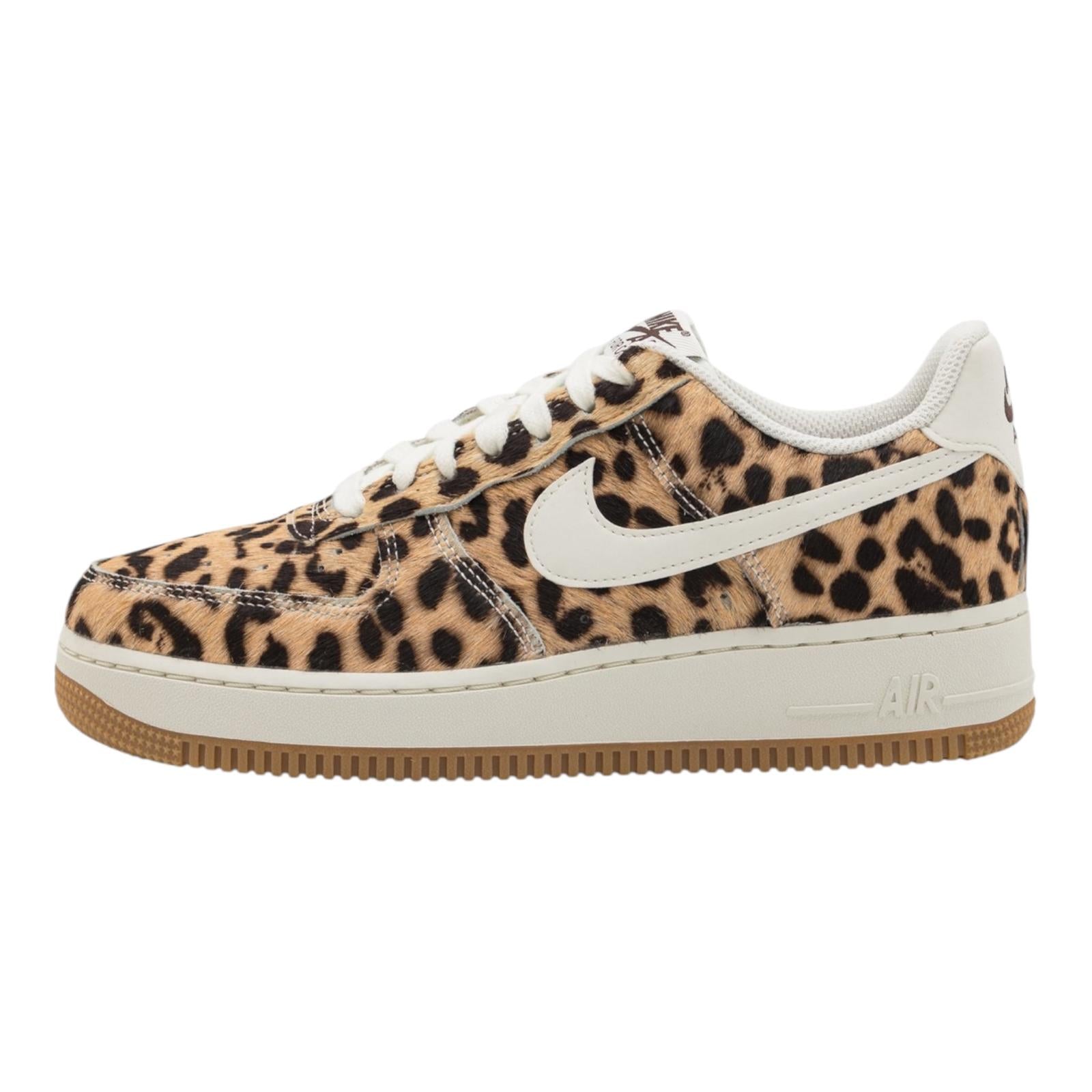 Nike scarpa sneakers donna Air Force 1 07 Baroque Brown