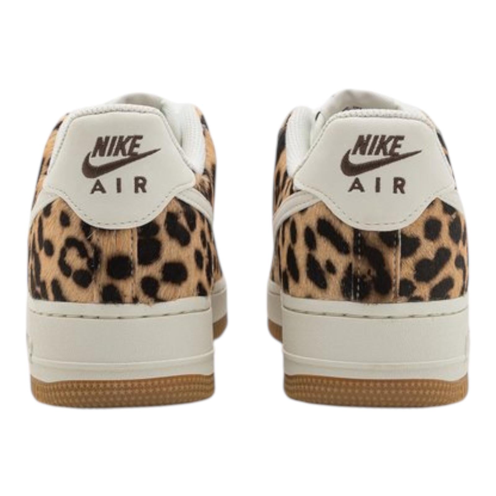 Nike scarpa sneakers donna Air Force 1 07 Baroque Brown