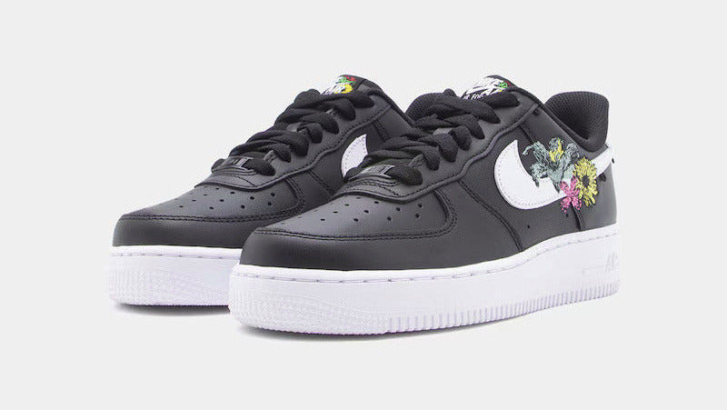 Nike scarpa sneakers donna Air Force 1 '07 Premium "Flowers" IB6644-001 nera