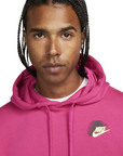 Nike felpa con cappuccio da uomo Standard Issue FD0414-621 fucsia