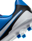 Nike scarpa da calcio da ragazzo Tiempo Legend 10 Club DV4352-400 azzurro-bianco