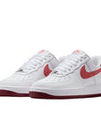 Nike scarpa sneakers da donna Air Force 1 '07 FQ7626-100 bianco-rosso chiaro