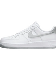 Nike scarpa sneakers da uomo Air Force 1 '07 FJ4146-100 bianco grigio