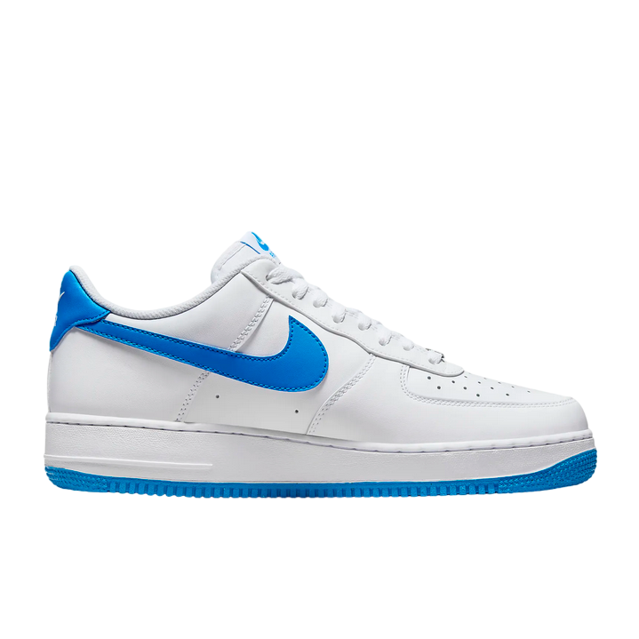 Nike scarpa sneakers da uomo Air Force 1 &#39;07 FJ4146-103 bianco-azzurro