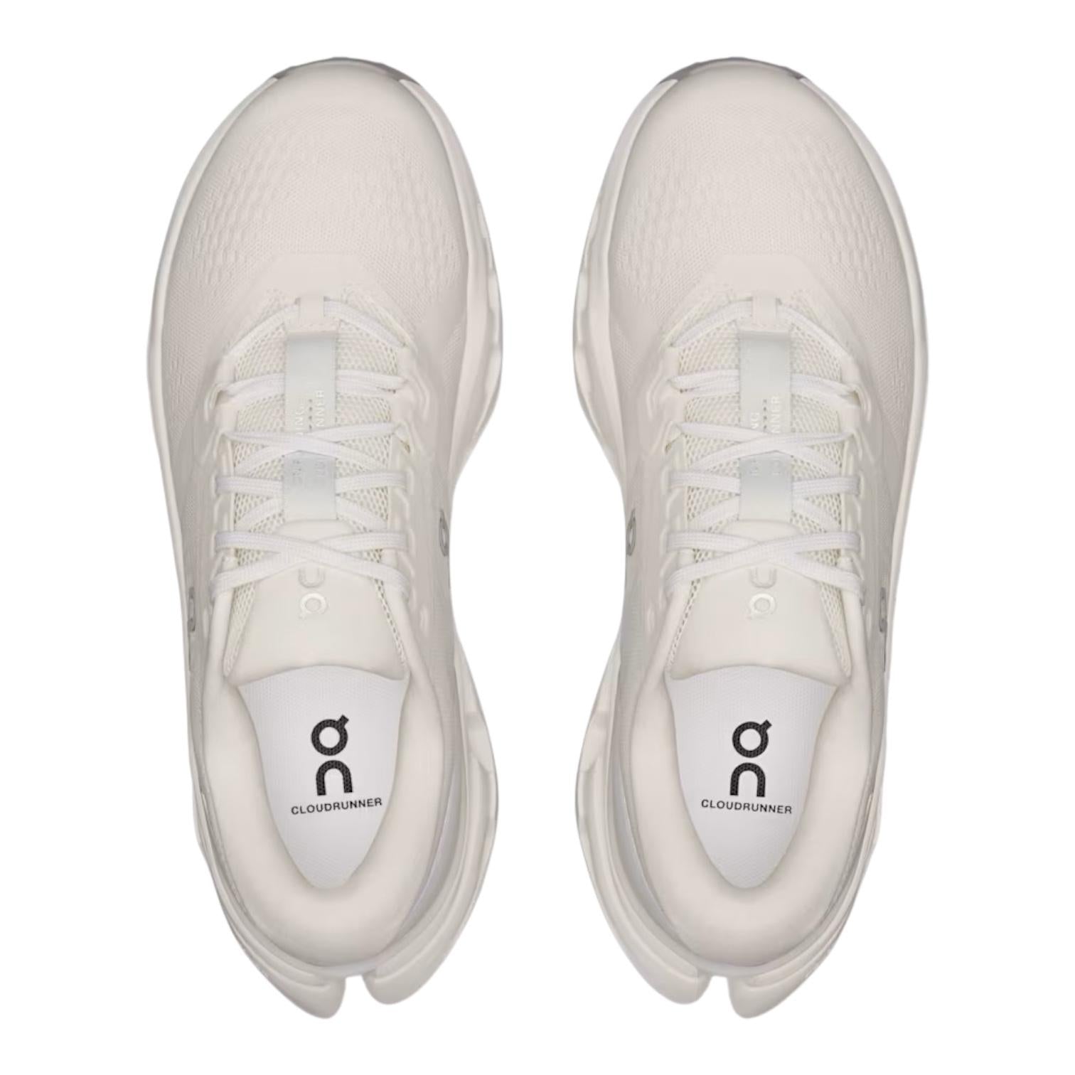 On Scarpa da corsa da uomo Cloudrunner 3 M 3MG10070813 foto vista dall'alto