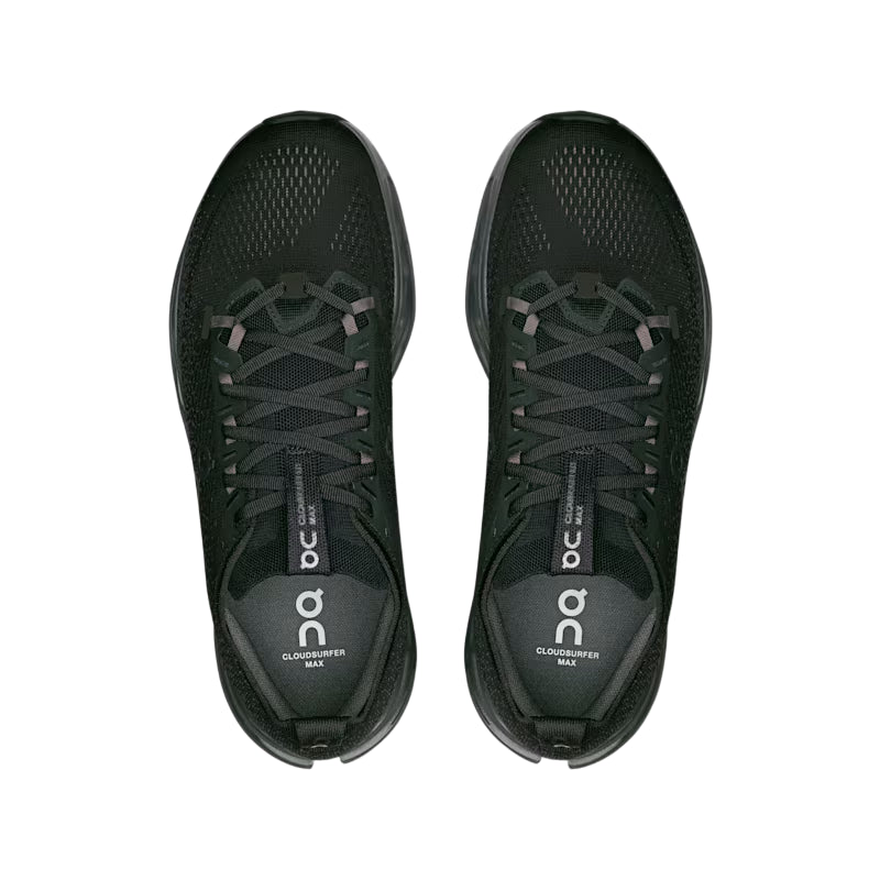 Vista dall'alto delle scarpe running On Cloudsurfer Max uomo, tomaia in mesh leggera e traspirante per comfort ottimale