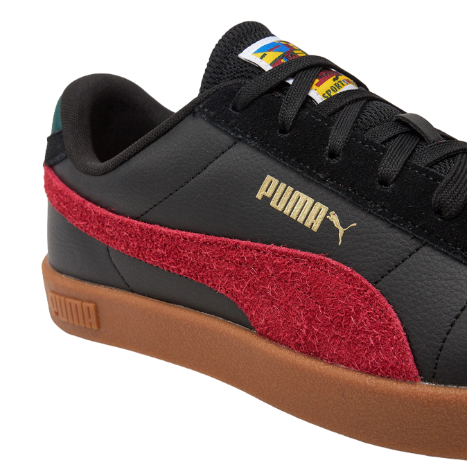Sneakers Puma Club II Year Of Sports 397446-01 nero-rosso da adulto, vista laterale e dettagli design retrò