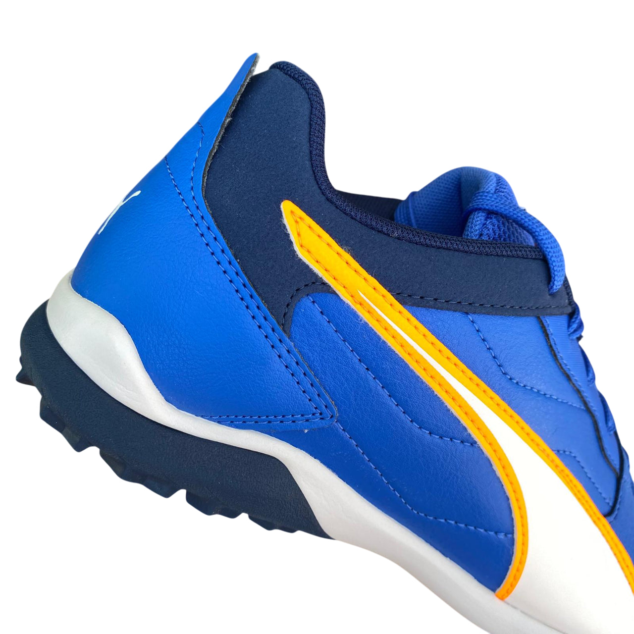Puma Pressing IV TT vista tomaia tallone premium blu bianco calcetto performance
