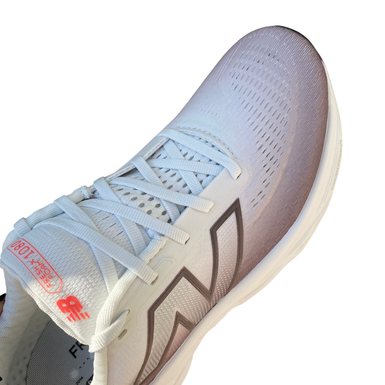 Punta New Balance Fresh Foam X 1080v14 - Design Comfort e Protezione