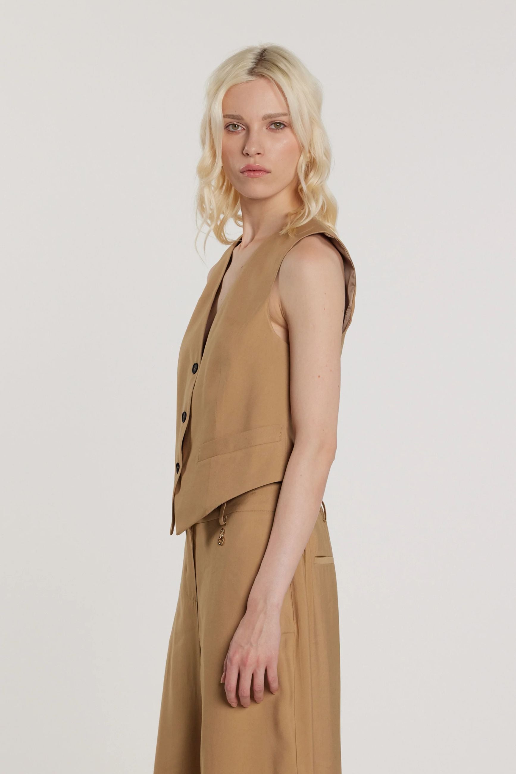 Relish Gilet DANIELI_P tre bottoni più tasche filetto RDP2605303033 tannin 1