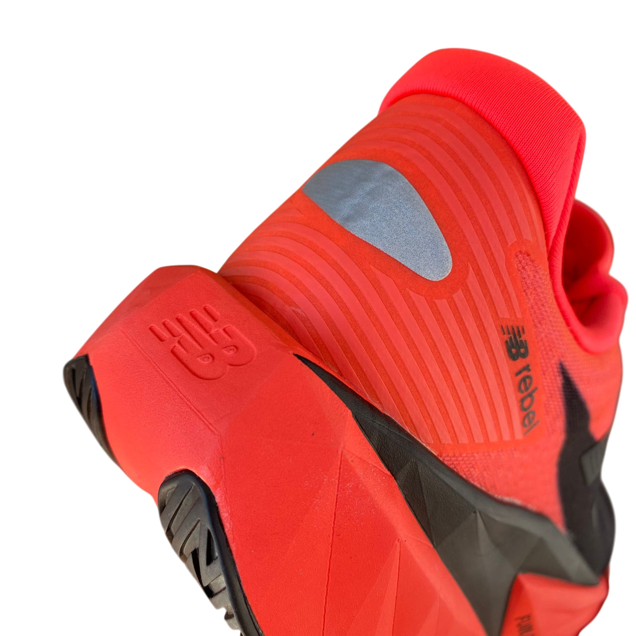Tallone New Balance FuelCell Rebel v5 - Supporto e Reattività