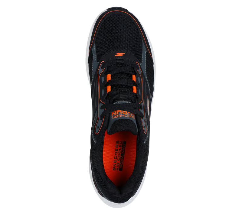 Dettaglio tomaia Skechers GO RUN Consistent 2.0 in mesh tecnico nero per traspirabilità e performance