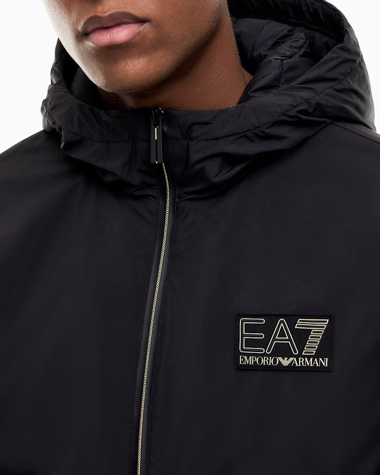 EA7 Armani Giubbino Premium Label over con cappuccio e logo 7M002102 AF25750 UC001 nero