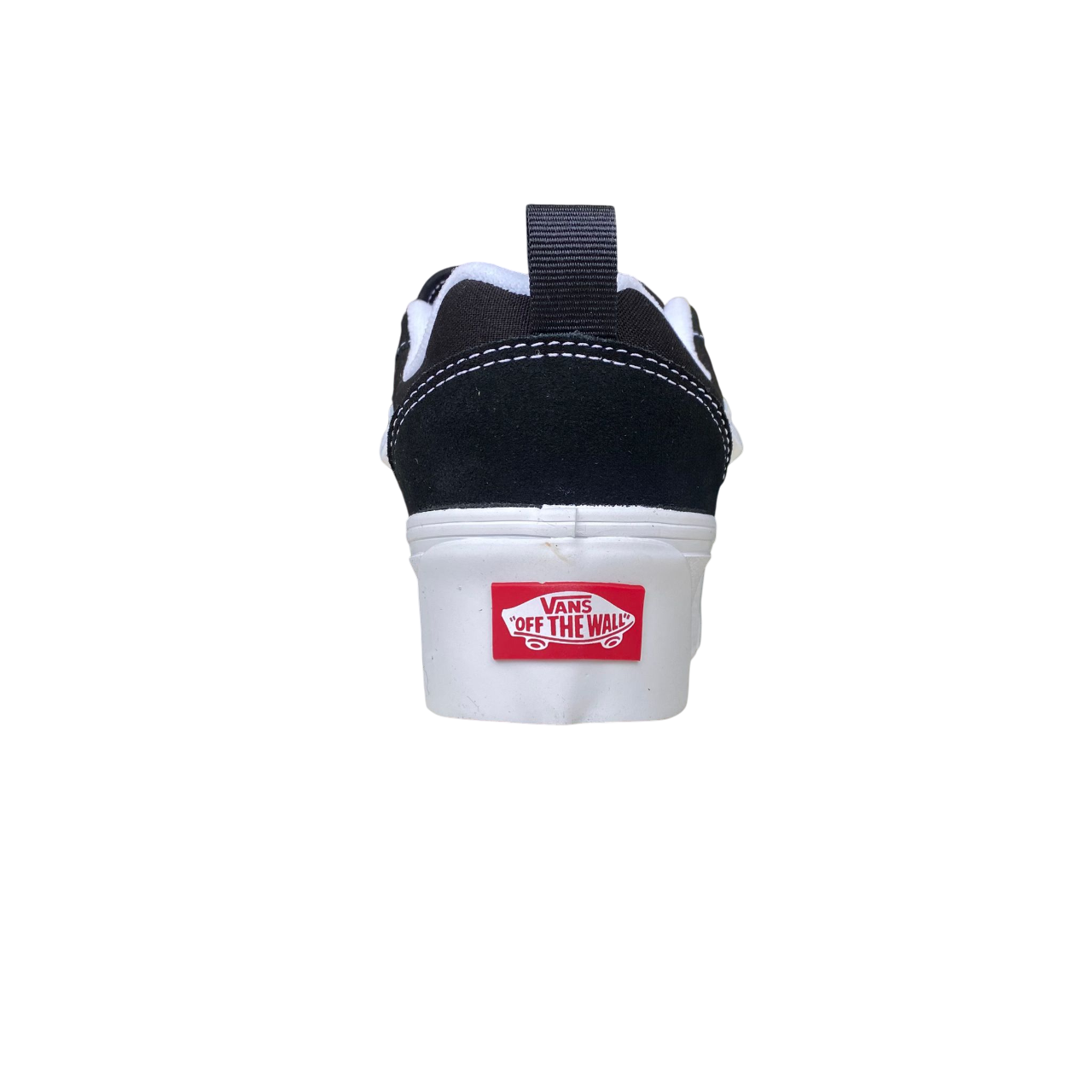 Dettaglio della zeppa rialzata delle Vans Knu Stack donna, modello VN000CP66BT1