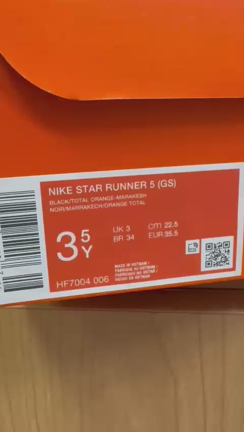 Nike Star Runner 5 HF7004-006 Nero Grigio | Scarpa running bambino leggera traspirante comfort - video 