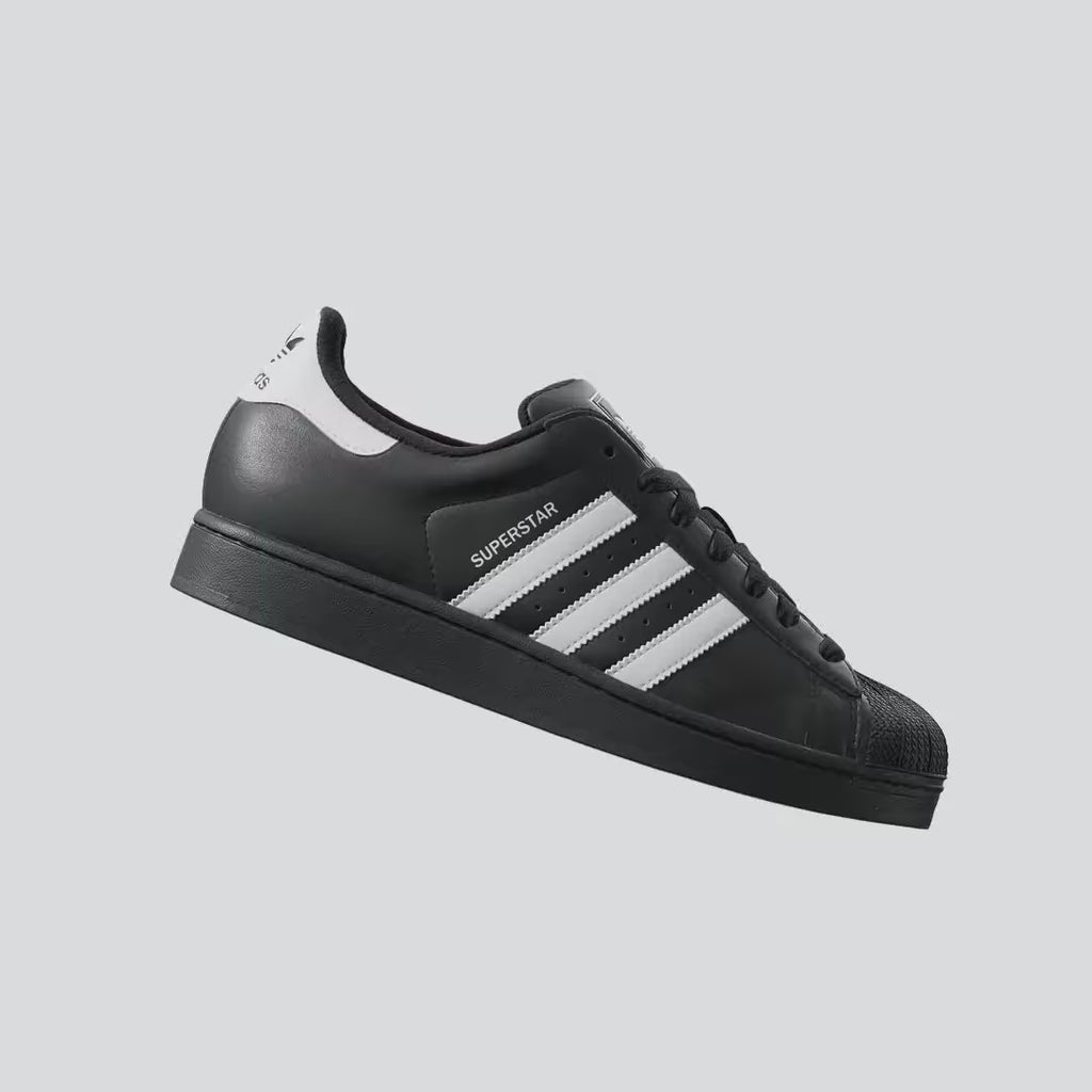 Adidas Originals Superstar II JI0079 Nero-Bianco — Sneakers Uomo video