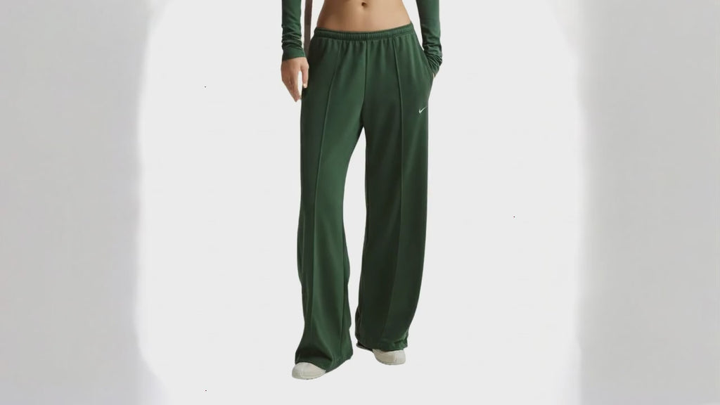 Nike Pantalone Cargo Donna NSW Off-Line II3978-373 Verde – Video Fit Rilassato e Tasche Funzionali per Stile Streetwear Comodo