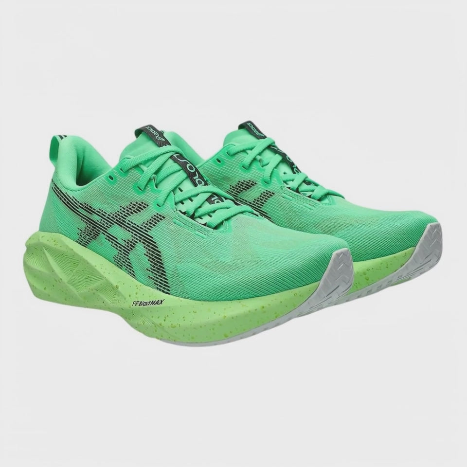 Asics Novablast 5 Ekiden 1011C224-300 Verde Nero Uomo Running video