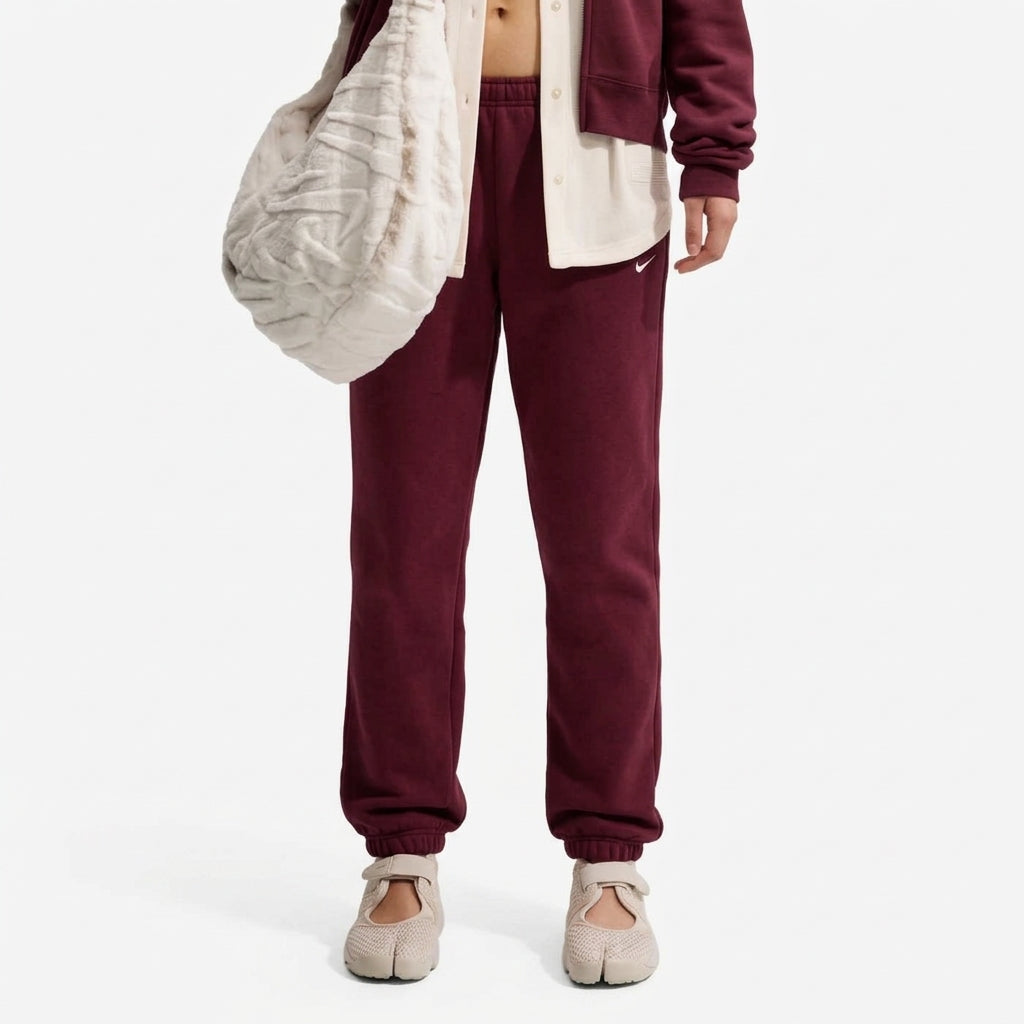 Nike pantalone sportivo da donna Studio Fleece Mid-Rise IM8076-658 boerdeaux