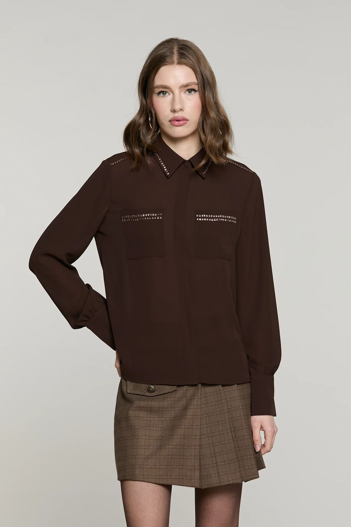 Relish Camicia ADERO manica lunga con tasche più applicazione paillettes RDA2603009009 cioccolato