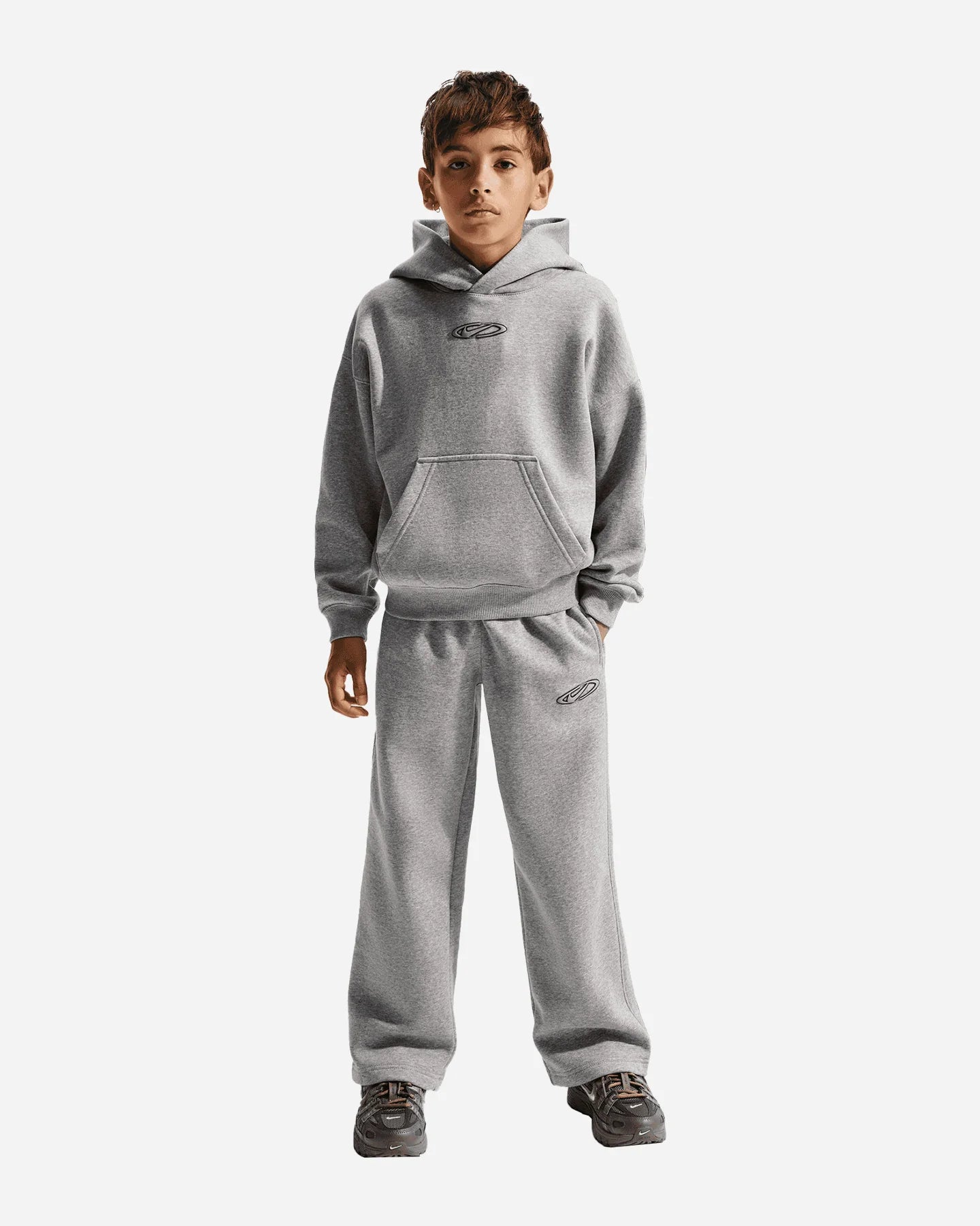 Nike pantalone sportivo da ragazzi WIDE STRAIGHT IO1693-063 grigio