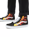 Vans Scarpa sneakers per uomo e donna con fantasia fiammata Sk-8Hi Reissue Flame VN0A2XSBPHN1 nero-bianco-fiamme