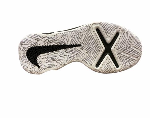 Nike scarpa da pallacanestro da ragazzo Team Hustle D 10 CW6735 004 nero-argento