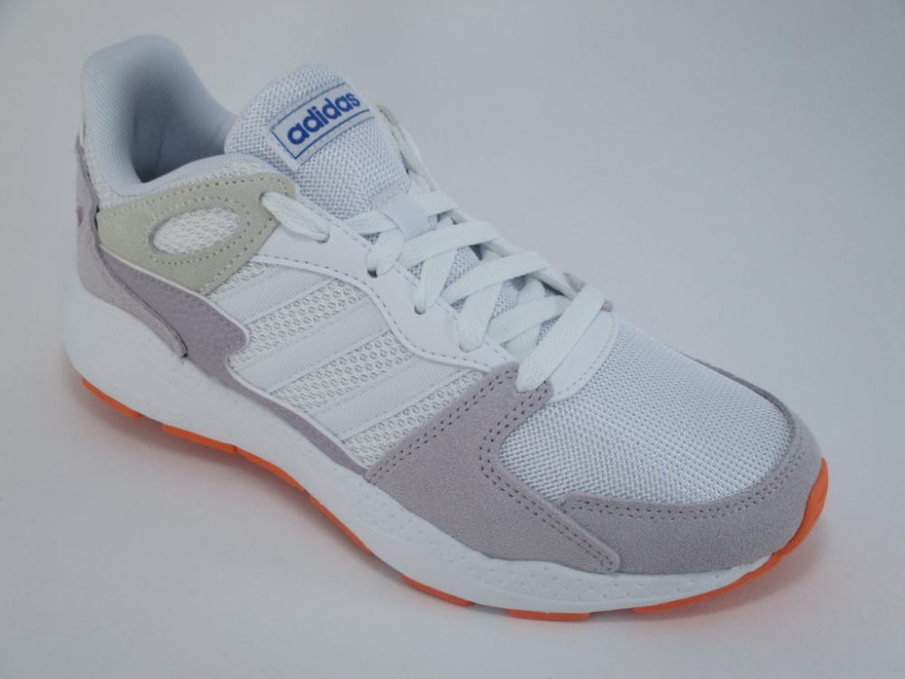 Sneakers Adidas Chaos EF1061 da ragazza, colorazione bianca, design moderno, vista laterale punta