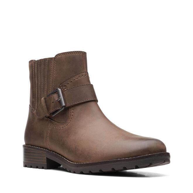 Clarks stivaletto da donna con elastico e fibbia e zip laterale Clarkwellstrap 26167473 4 taupe nubuck 2