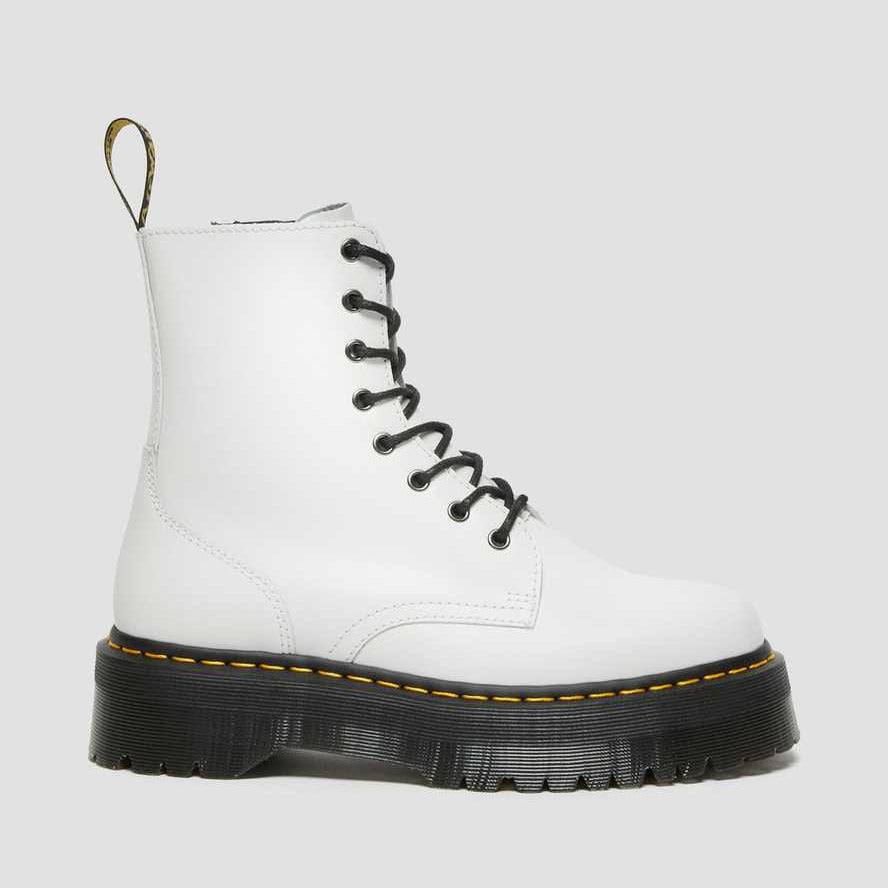Dr. Martens anfibio alto con zeppa JADON Polished Smooth 15265100 bianco