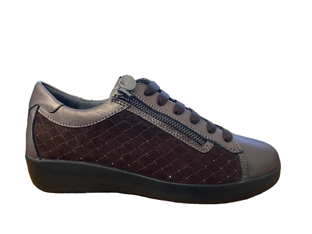 Stonefly sneakers da donna con trapunta e testa di spillo Paseo IV Laminated 218400 077 iron gray