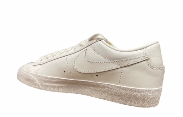 Nike scarpa sneakers da donna  Blazer Low &#39;77 DC4769 101 bianco