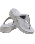Crocs sandalo infradito con zeppa da donna Crocs Boca Sequin Wedge Flip W 207647-178 pearl white-silver