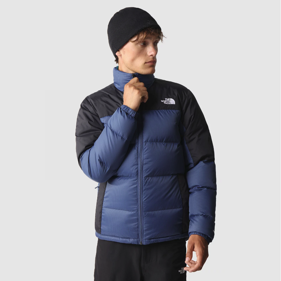 The North Face Piumino da uomo Diablo NF0A4M9JMPF blu nero indossato chiuso