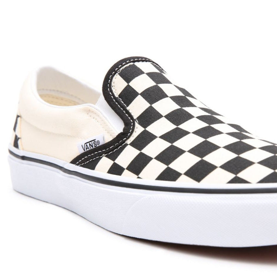 Vans Classic Slip-On Checkerboard VN000EYEBWW1 bianche e nere a scacchi, modello unisex senza lacci, dorso